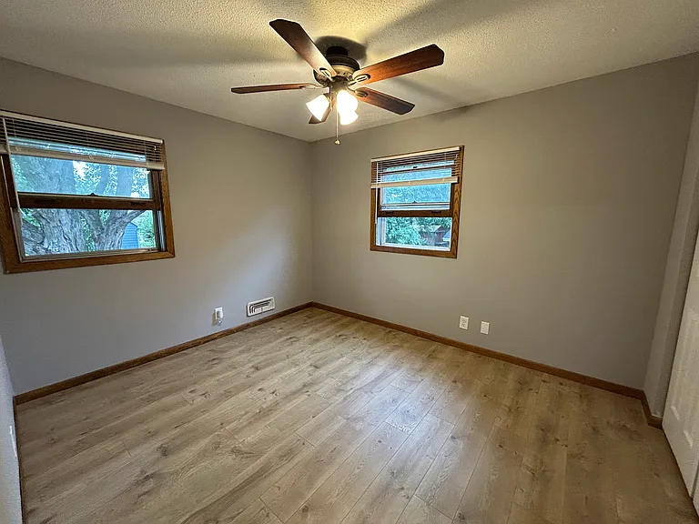 348 Belle Aire Dr — Photo 11