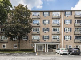 2 Consulate Dr #1E, Tuckahoe, NY 10707