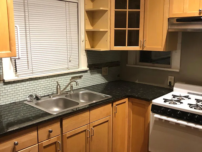 822 N Bean Ave — Photo 7