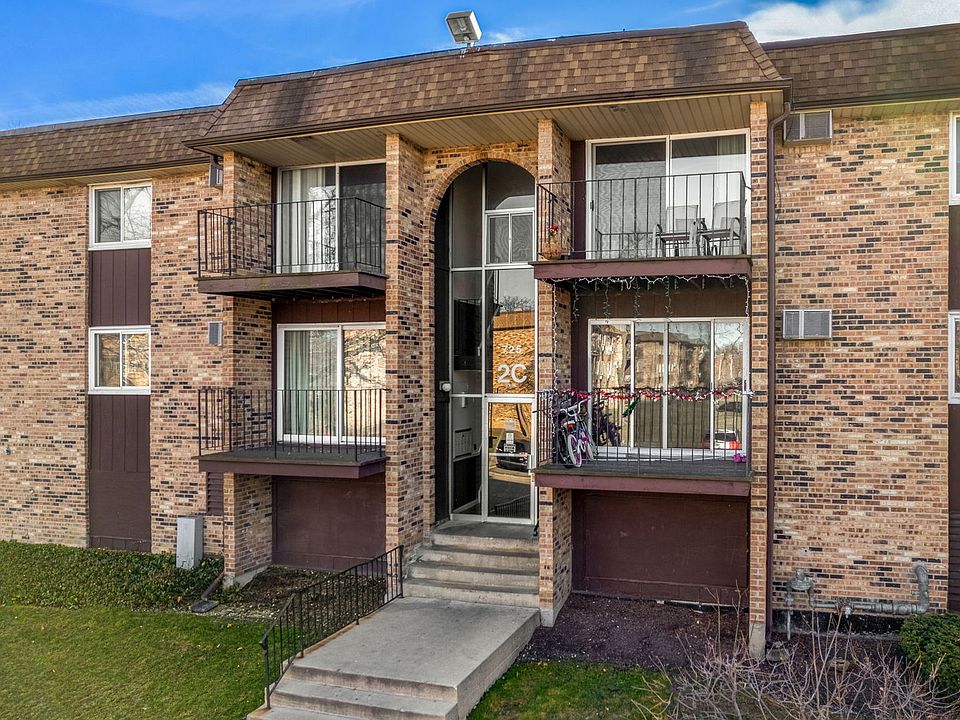1st image of 725 Hill Dr APT 106