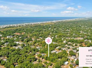 20 18th St NE #OAK, Oak Island, NC 28465