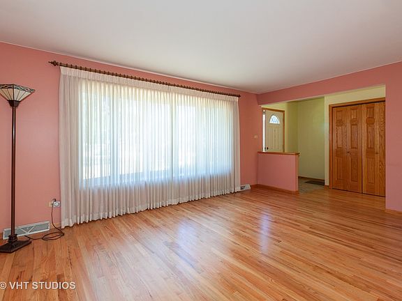 4th image of 12119 W Meadowland Dr