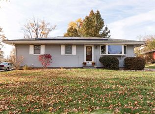 5631 N Hamilton Rd, Peoria, IL 61614