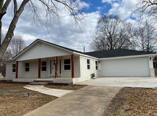 614 N Greenwich Ave, Russellville, AR 72801