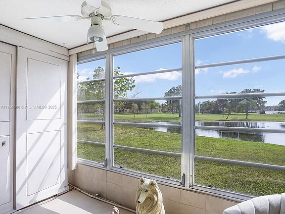 5th image of 9221 Sunrise Lakes Blvd APT 101