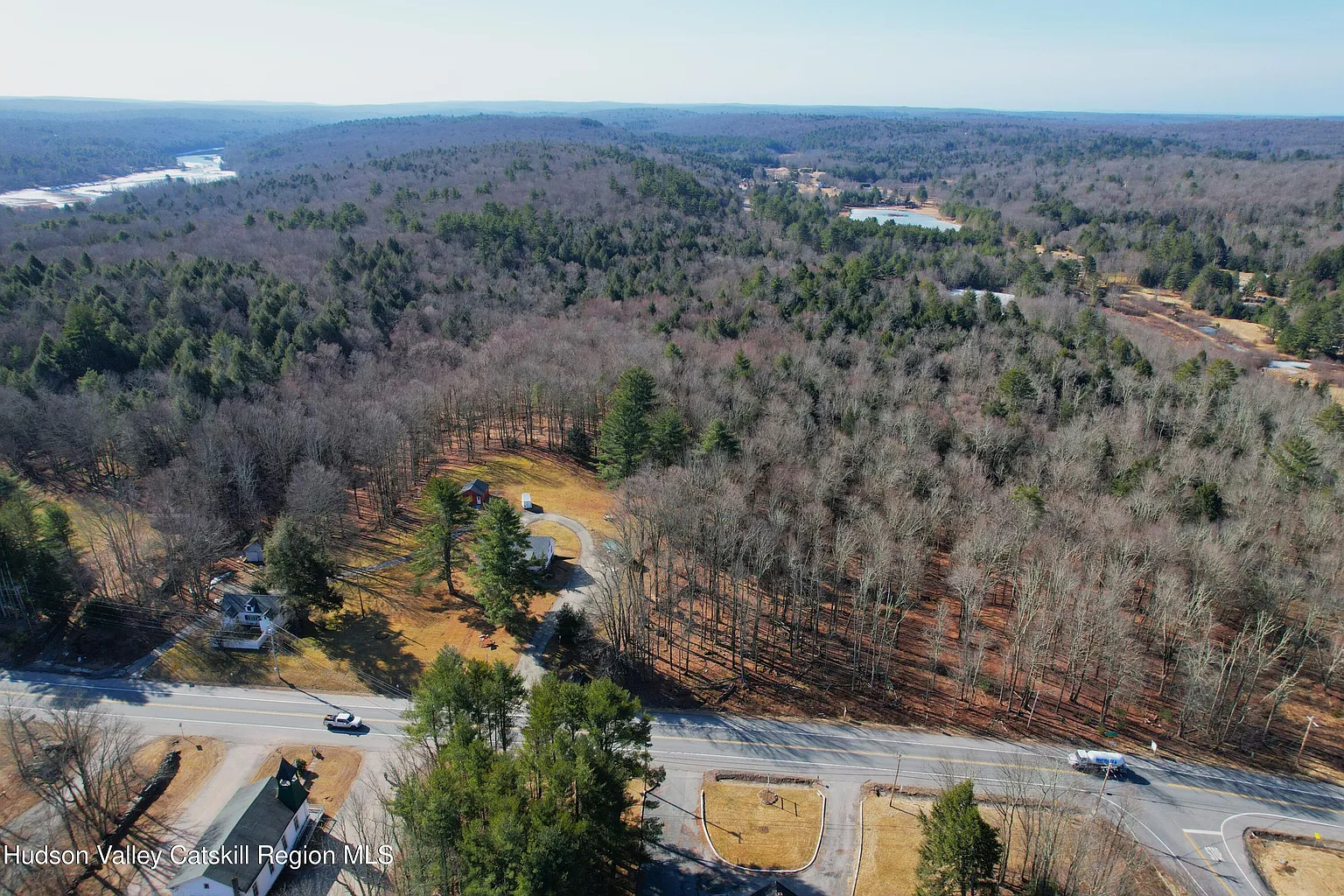 1095 State Route 17b photo 1