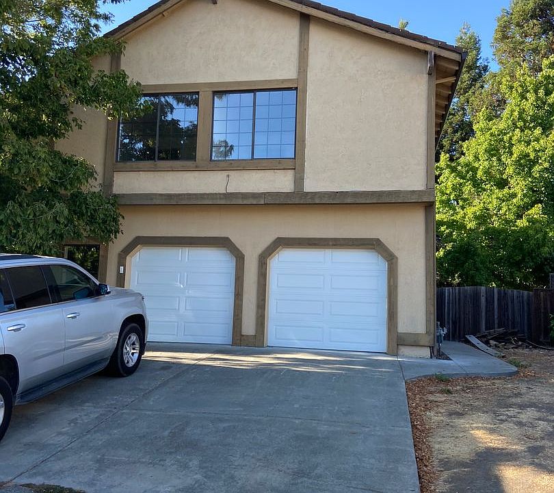 1st image of 1725 Tampico Ct