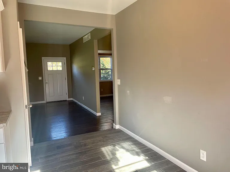6914 Railroad Blvd — Photo 8