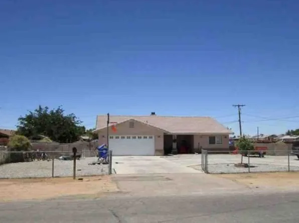 14532 Pawnee Rd, Apple Valley, CA 92307