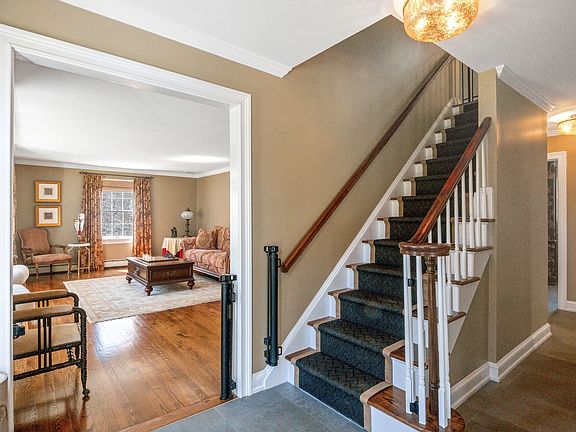 3rd image of 83 Upper Shad Rd