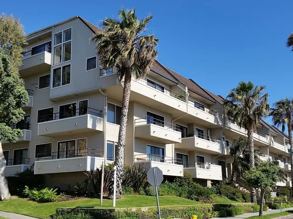 700 Esplanade #Penthouse 38, Redondo Beach, CA 90277