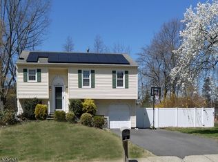 17 Angel Pl, Somerset, NJ 08873