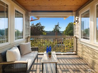 600 Bell St APT 302, Edmonds, WA 98020