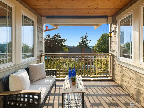 600 Bell Street #302, Edmonds, WA 98020