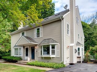 14 Jonathan Cir, Worcester, MA 01604