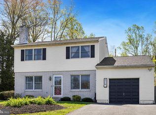 872 Strawberry Ln, Langhorne, PA