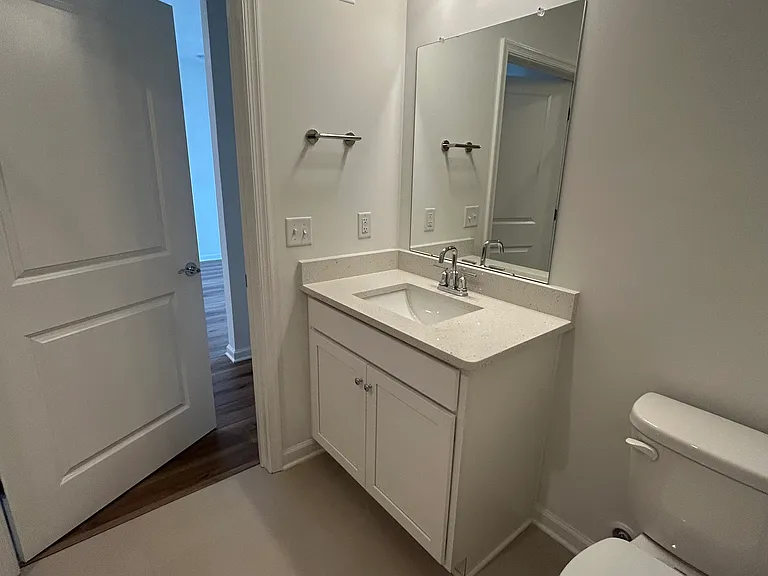 421 Washington St #1304 — Photo 21