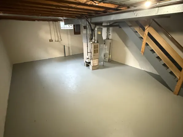241 W Noble St, East Canton, OH 44730