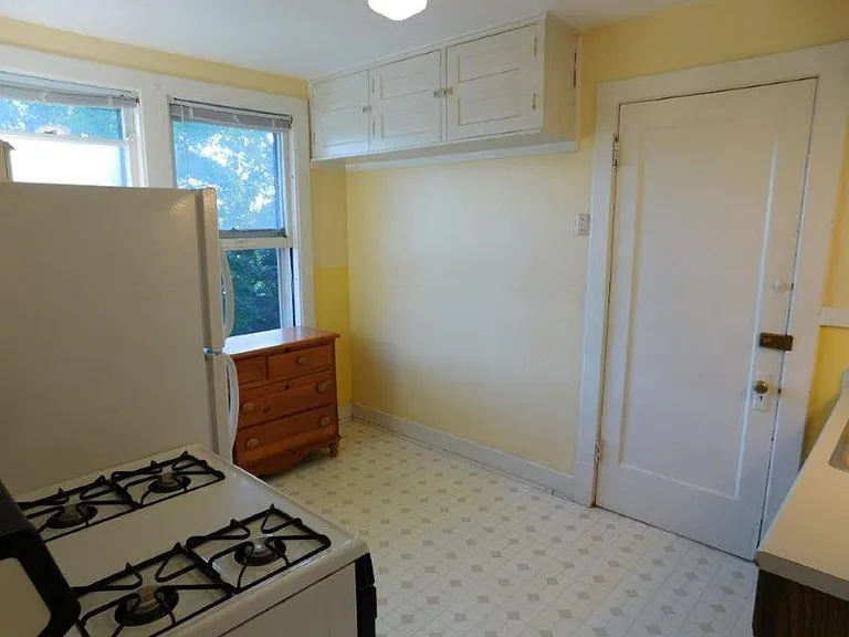 920 Spaight St — Photo 10