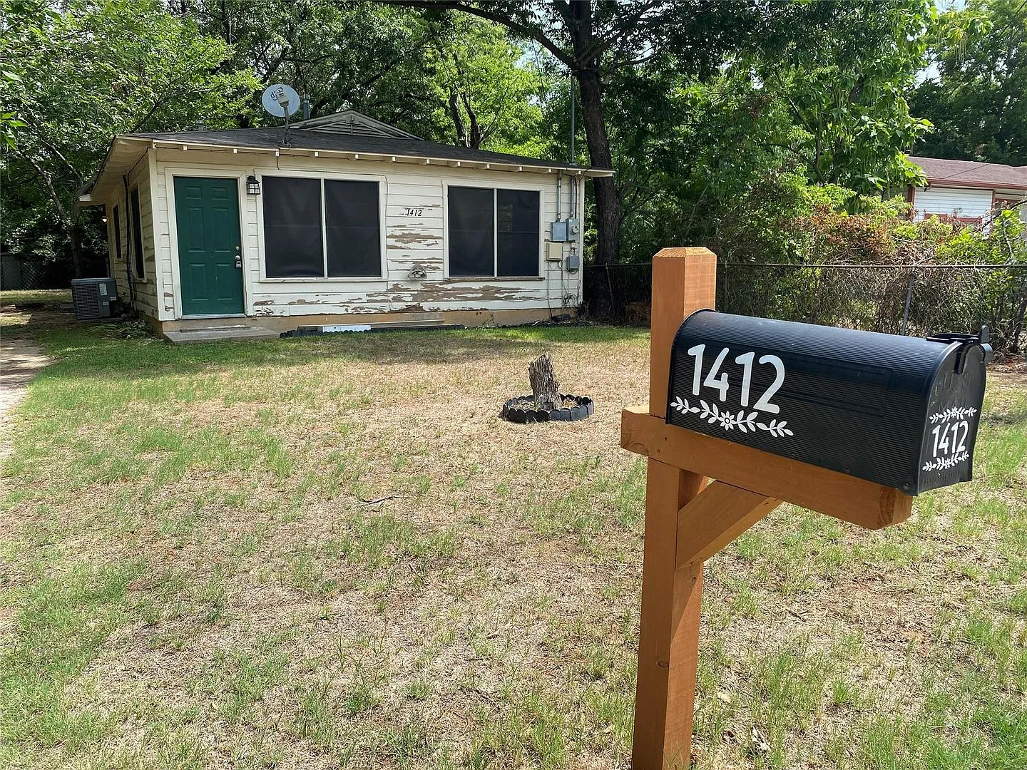 1412 Oakwood Dr., Denton TX 76205 — Photo 2