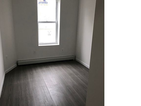5th image of 945 Liberty Ave Floor 3