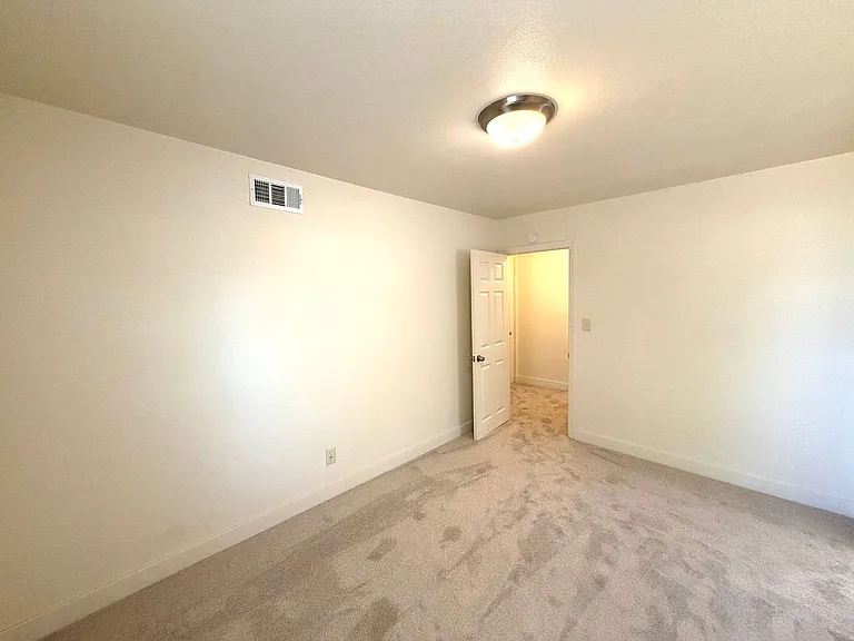 877 Eleanor Ave — Photo 42