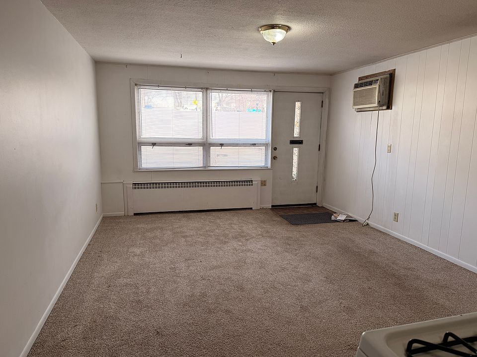 1st image of 1368-1370 7th St E #1370-1