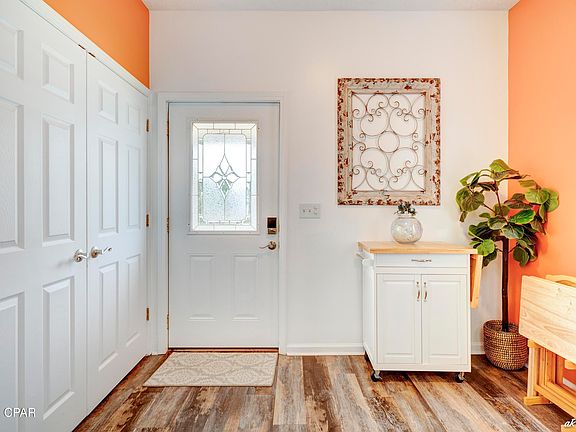 4th image of 312 Coronado Pl