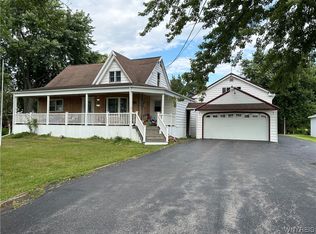 4951 Keck Rd, Lockport, NY 14094