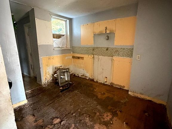 5th image of 600 N Grantley St