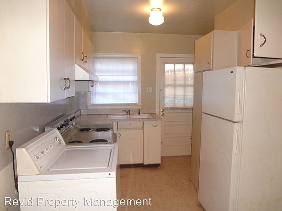 2nd image of 327 Marianna St
