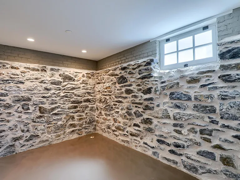351 W James St #3 — Photo 7
