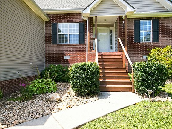 5th image of 124 Pheasant Hollow Rd