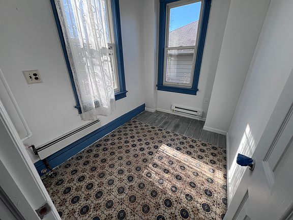 3rd image of 50 Clifton Ave Floor 2