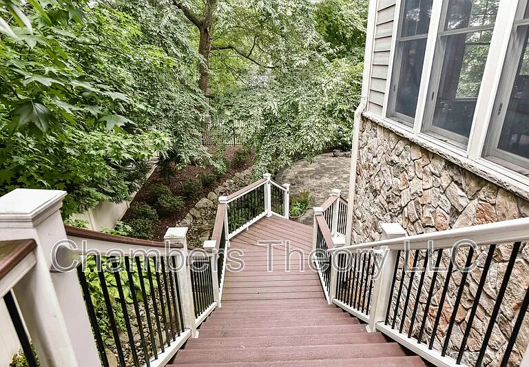 1840 Mamie Dyer Ln — Photo 47
