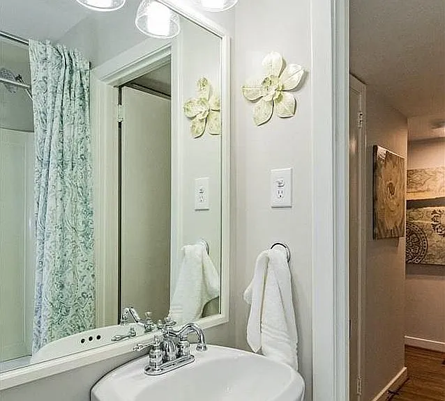 100 Marsey Ln — Photo 11