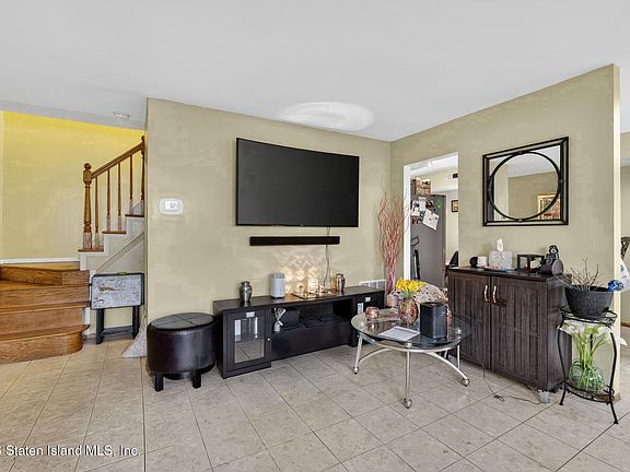 3rd image of 82 Wolkoff Ln #A
