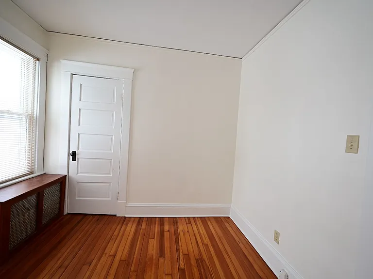 11 Brayton St — Photo 7