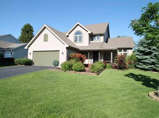 5137 Candelabra Ln, Loves Park, IL 61111
