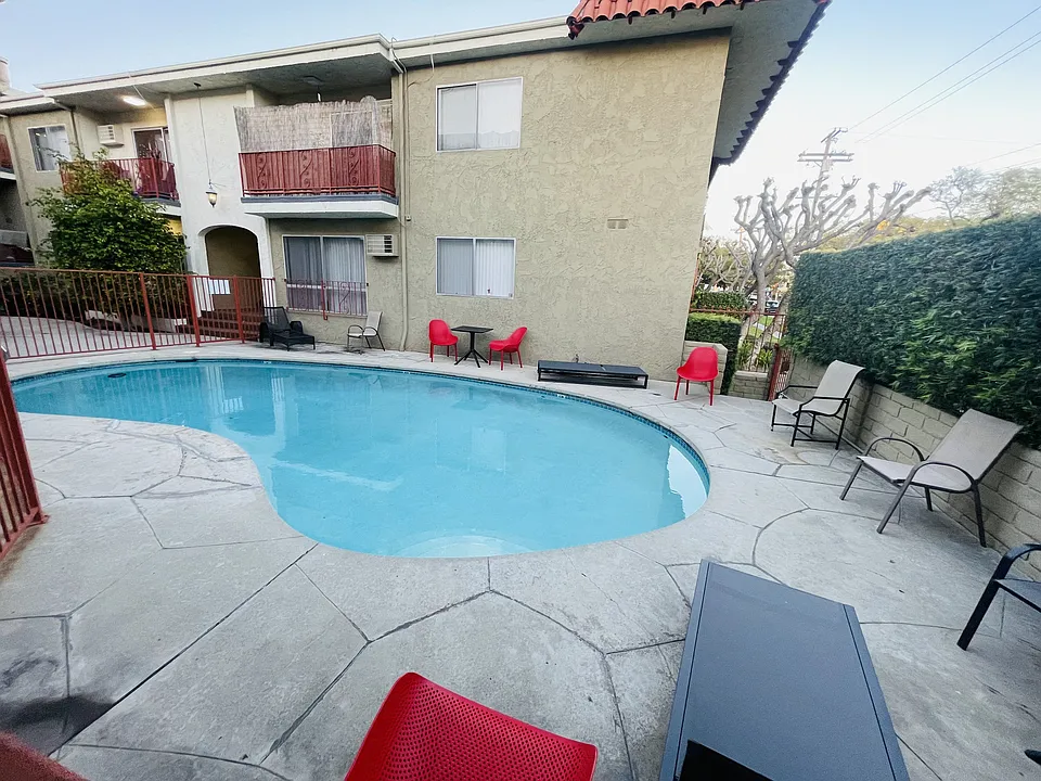 pool view