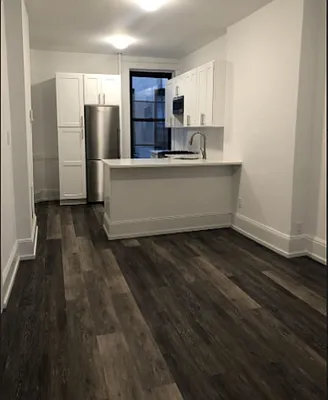 Rented by Compass | media 7