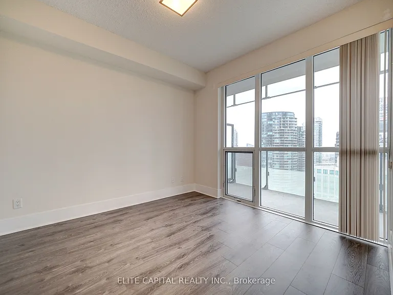 300 Front St W #1901 — Photo 8