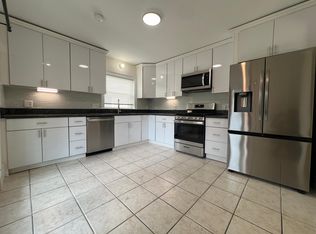 128 Buttonwood St #1, Boston, MA 02125