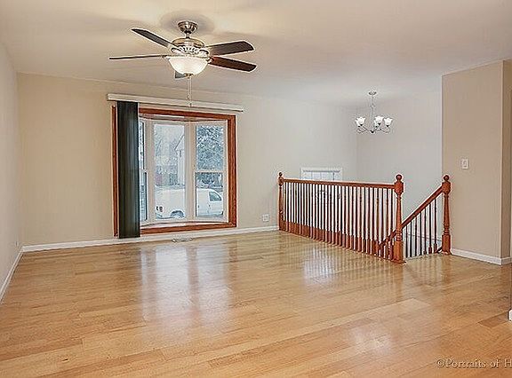 3rd image of 424 Belden Ave