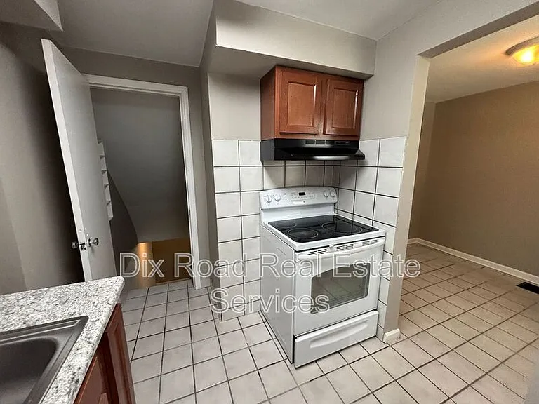 237A Ryburn Ave #A — Photo 20