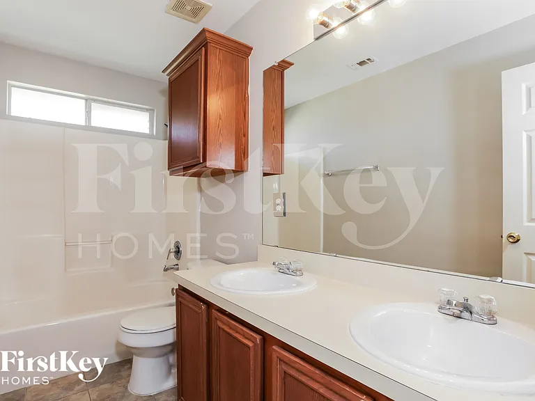 1146 Finch Cir — Photo 14