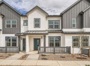 2017 S Gold Bug Way, Aurora, CO 80018