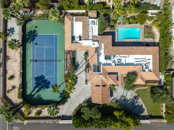 835 N Avenida Palmas, Palm Springs, CA 92262