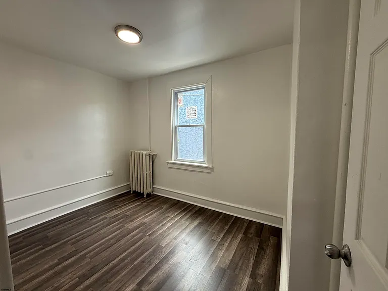 2021 Grant Ave — Photo 14
