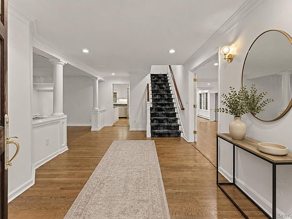 4th image of 22 Park Avenue